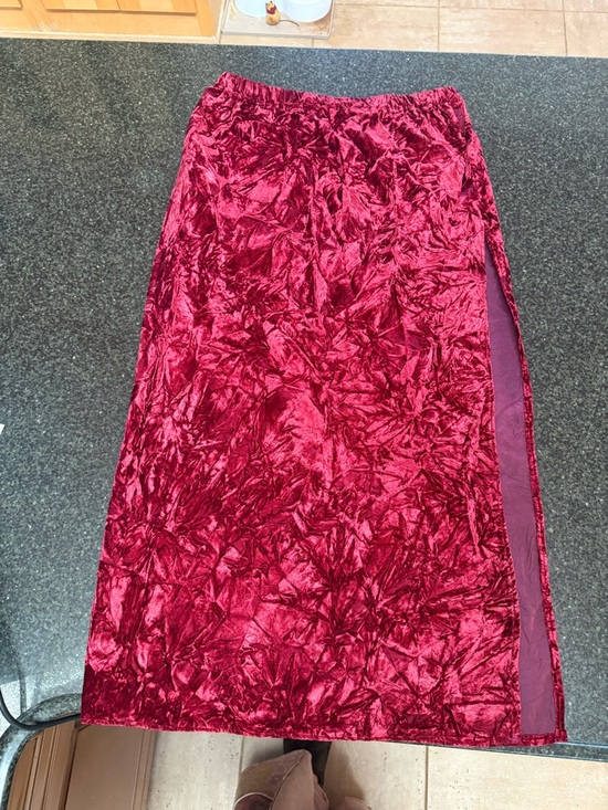 Dresses & Skirts - Crushed Velvet Midi Skirt in Deep Wine Side Slit